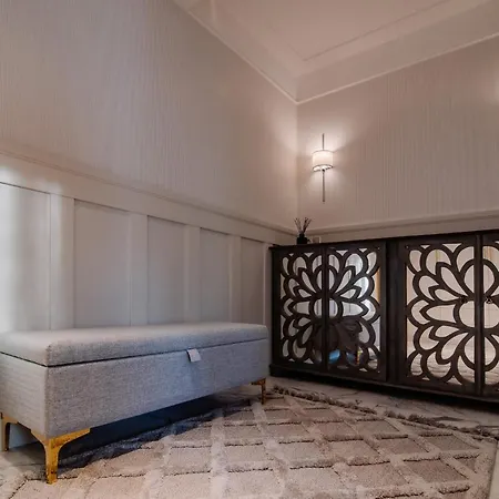 Top Apartment 아파트